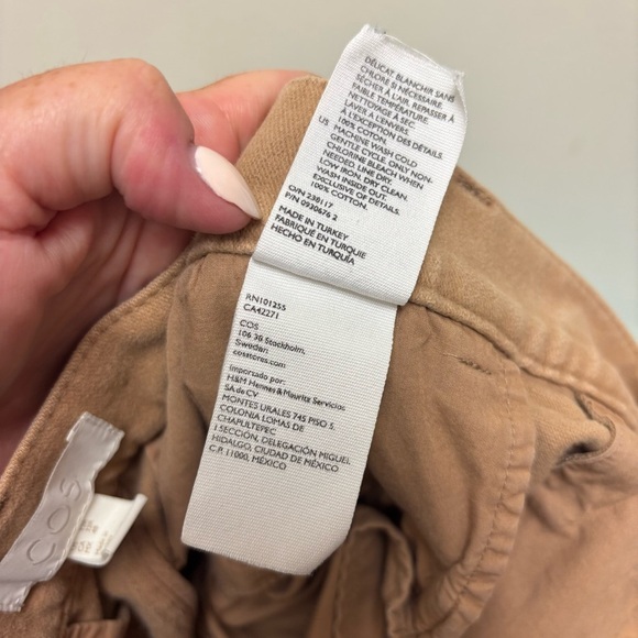 COS Mens Tan Pleated Soft Cotton Tapered Leg Trousers - Picture 11 of 11